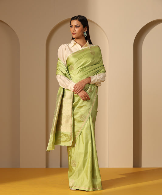 Handloom Light Green Pure Satin Silk Banarasi Saree With Kadhwa Boota
