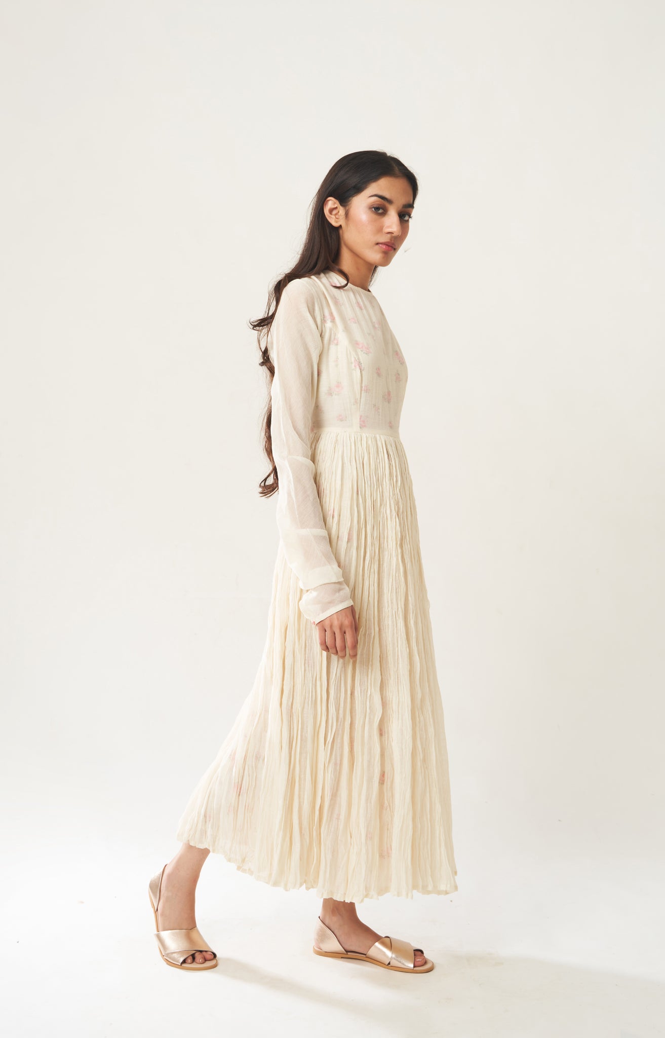 Ivory Shwet Ghera Anarkali-Dot17