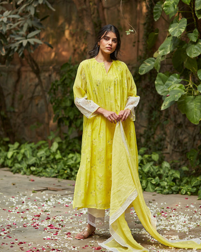 Ivory and Lime Color Block: Handwoven Chanderi Kurta Set with Gather Sleeve-M 19