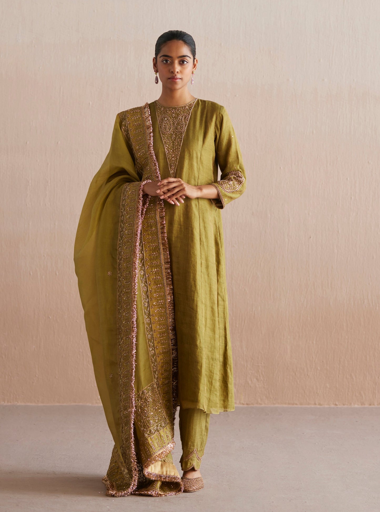 Aayat Handloom Chartreuse Green Cotton Tissue Kurta With Pants And Embroidered Dupatta