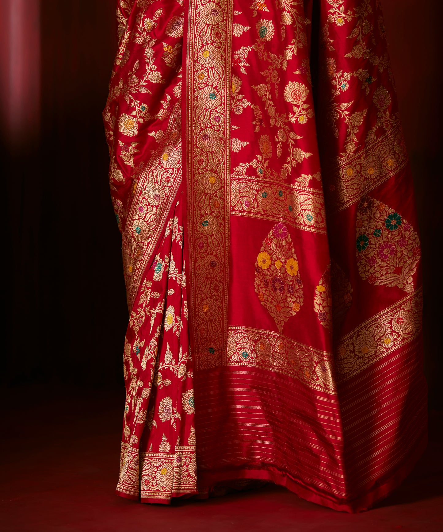 Handloom Red Pure Katan Silk Banarasi Saree With Floral Jaal