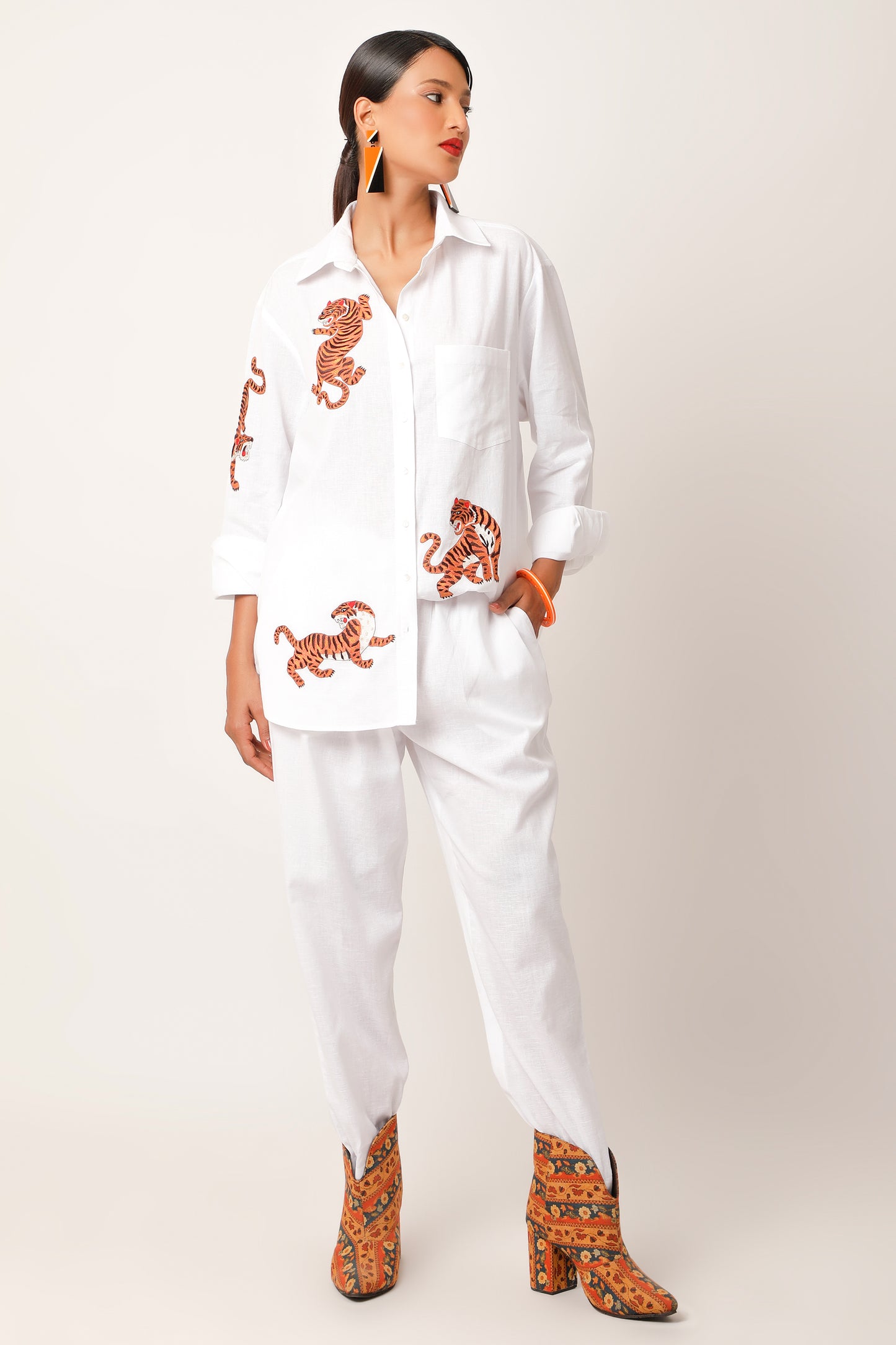 Tiger Embroidered Linen Co Ords - Ivory