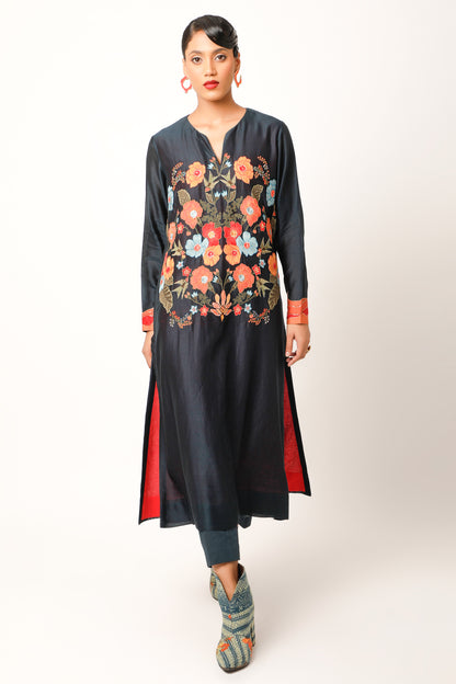 Foliage Embroidered Straight Kurta With Pants - Indigo