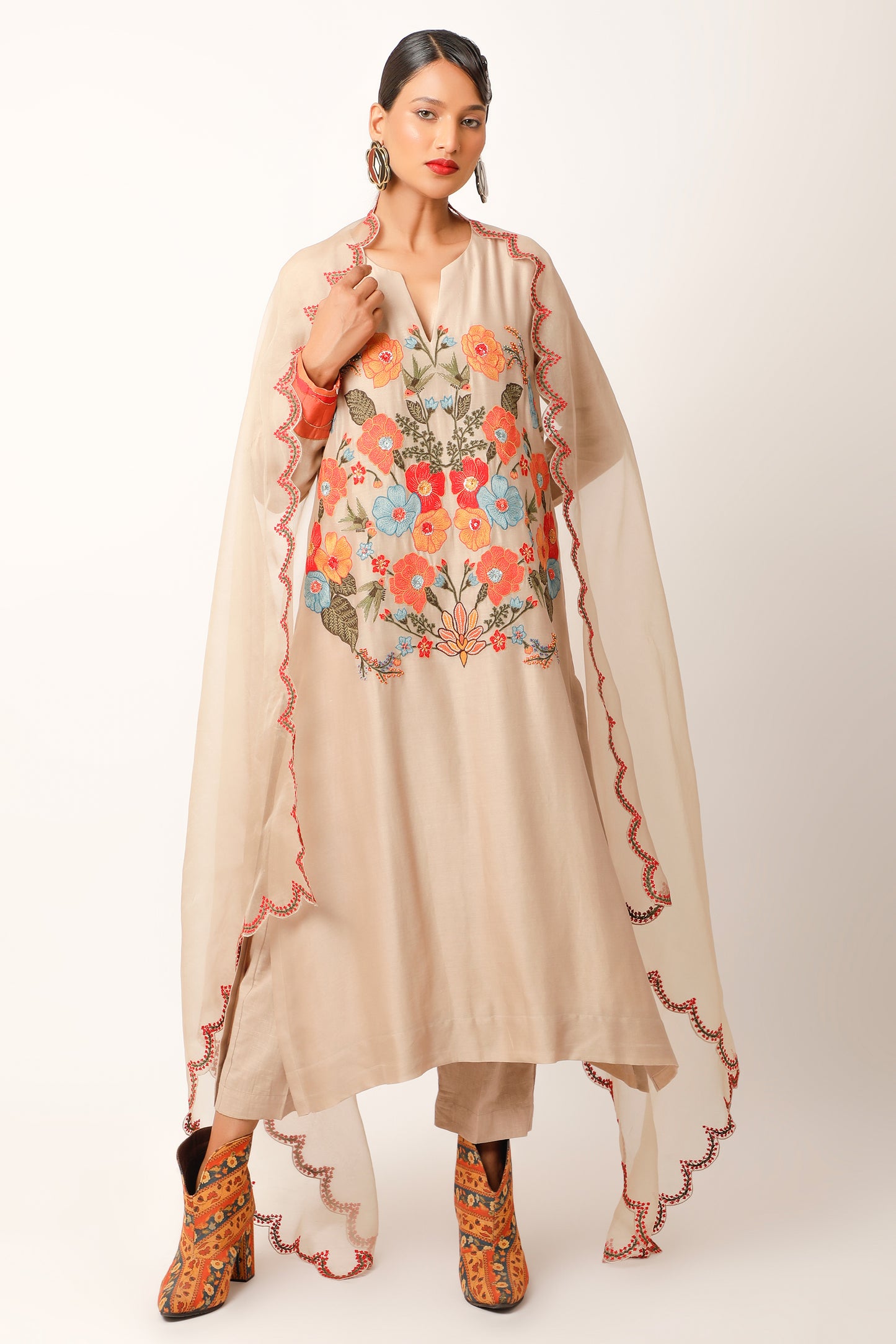 Foliage Embroidered Straight Kurta With Pants - Beige