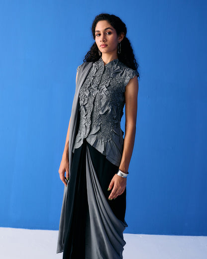 Grey Crinkled Top Paired With Black And Grey Saree