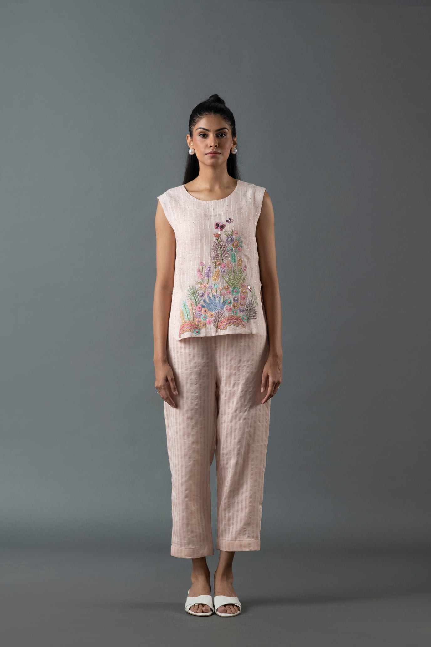 Soft Crepe Pink Twisted Thread Embroidery Kurta Sets