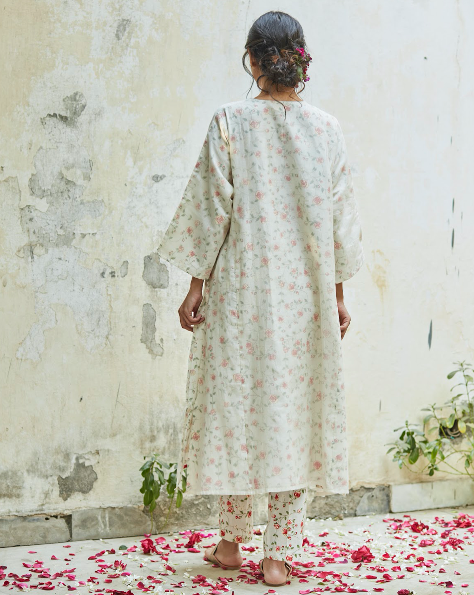 Ethereal Blooms: Ivory Comfort Fit Kurta Set with Rose and Jasmine Hand Block Print-M7