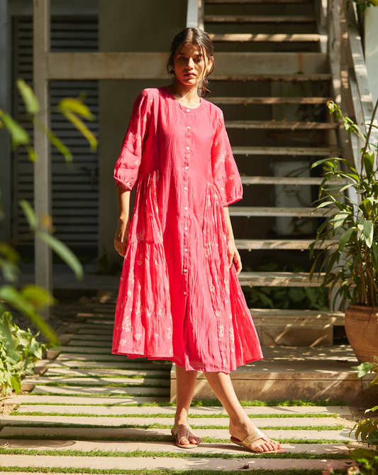 Fuchsia Tiered Delight: Side Tiered Comfort Fit Dress in Chanderi-M5