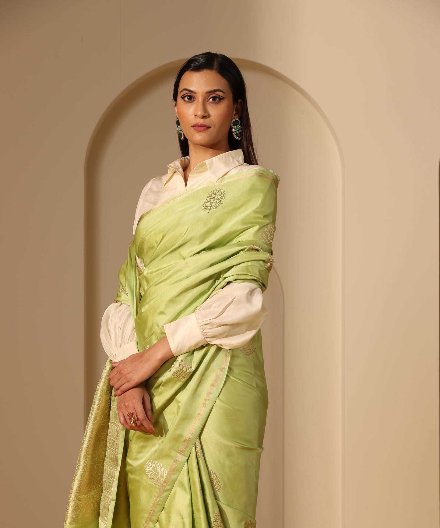 Handloom Light Green Pure Satin Silk Banarasi Saree With Kadhwa Boota