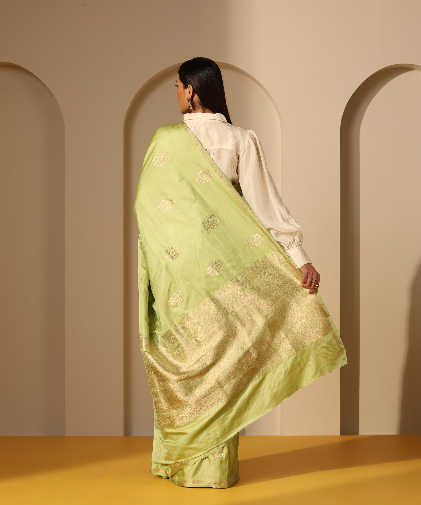 Handloom Light Green Pure Satin Silk Banarasi Saree With Kadhwa Boota