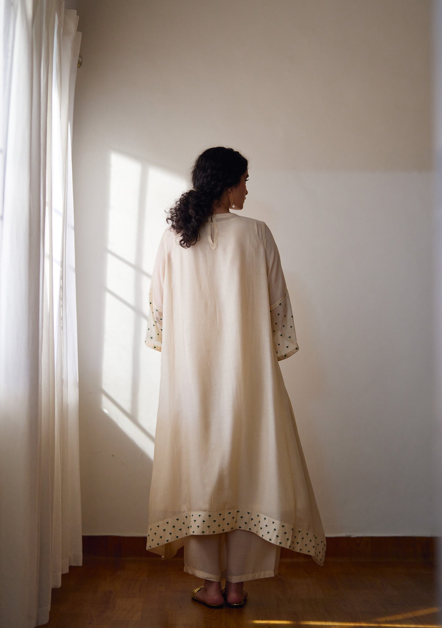 Fleaur Ivory Kurta Sets